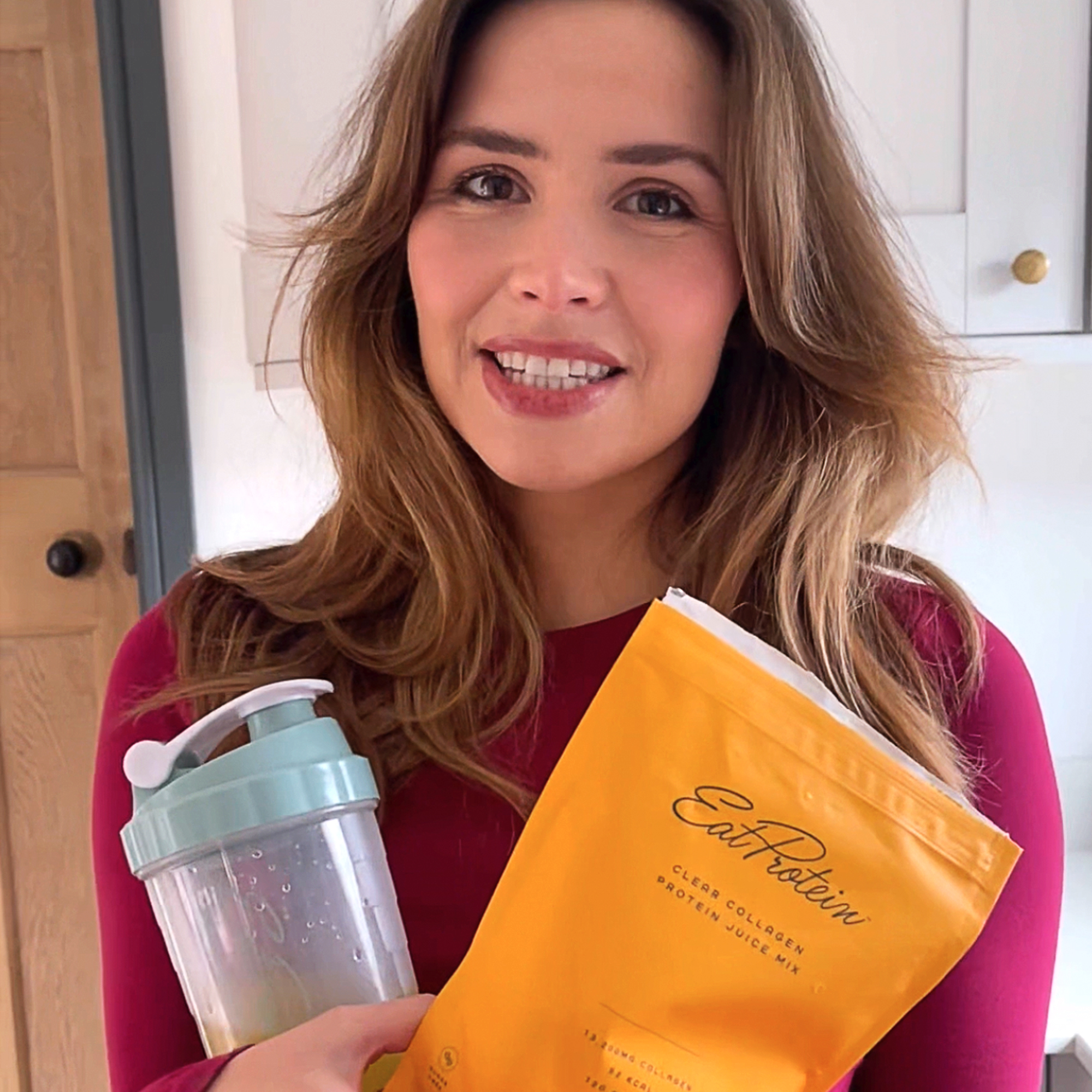 Rejuvenating Collagen Tropical Juice + Vitality (with Shaker Bottle) - Image 2