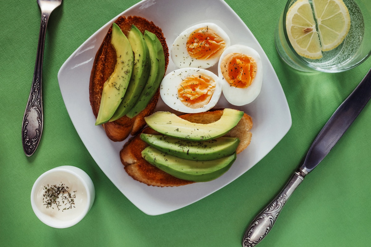 High Protein Breakfast Ideas That Keep You Full | EatProtein