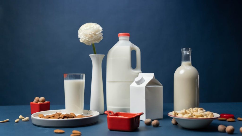 Plant-based nut milks in glass jars — comparison of protein alternatives